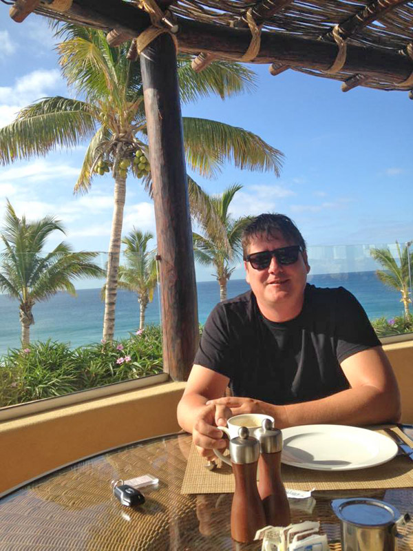 Dining at the Puerto Los Cabos Beach Club