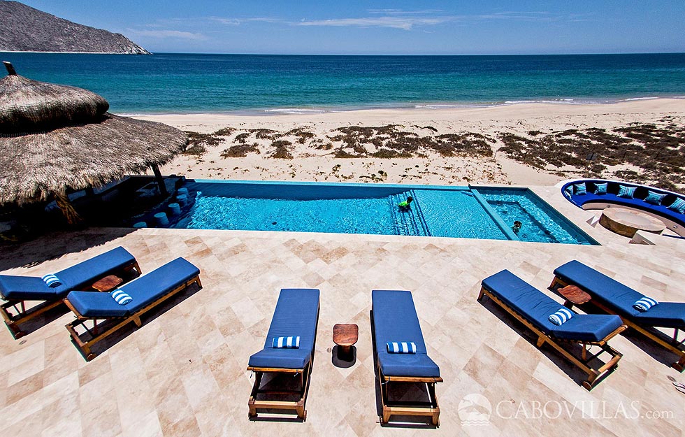 Villa Bahia de los Frailes, Luxury beachfront Vacation Rental