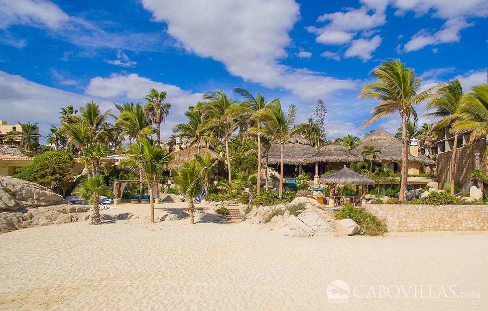 Villa las Rocas is a breathtaking luxury beachfront vacation rental in Los Cabos Mexico