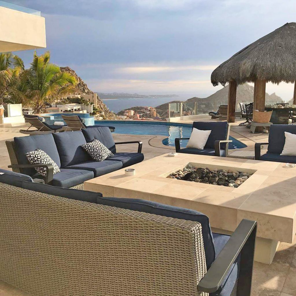 Vacation rental Villa Peñasco offers an incredible setting for a luxury vacation in Cabo San Lucas Mexico