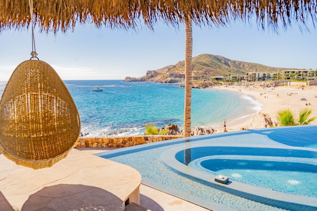 Luxury Los Cabos vacation rental villas for groups